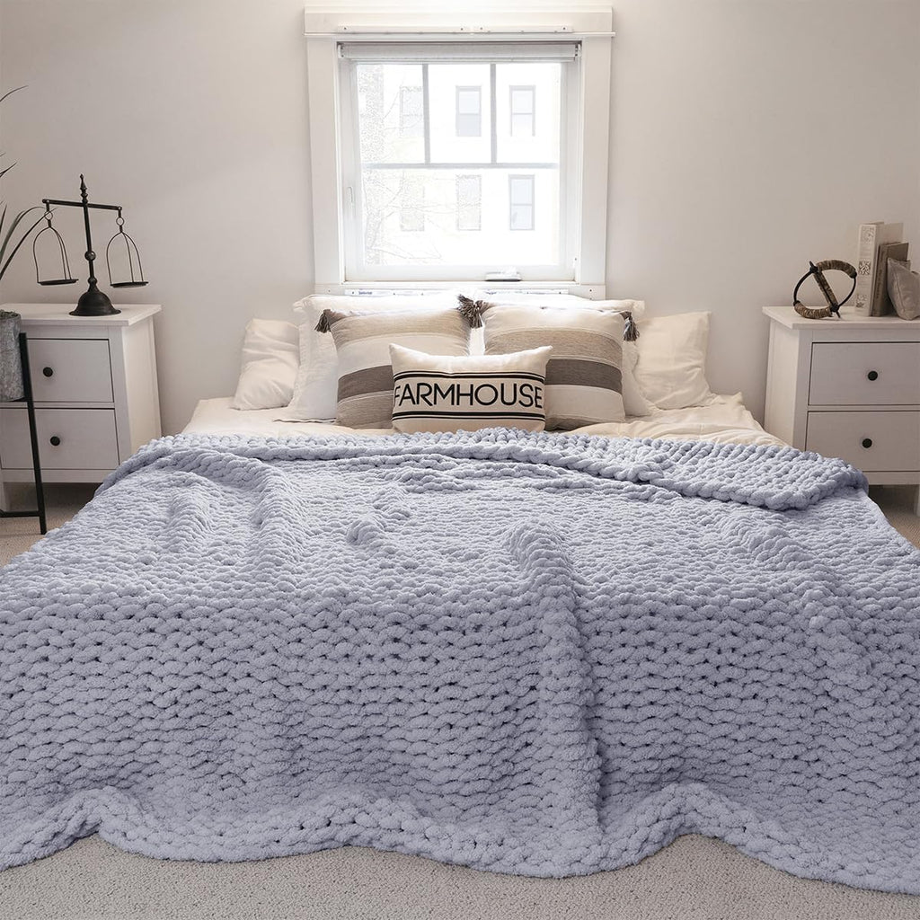 Soft Chunky Knit Chenille Throw Blanket