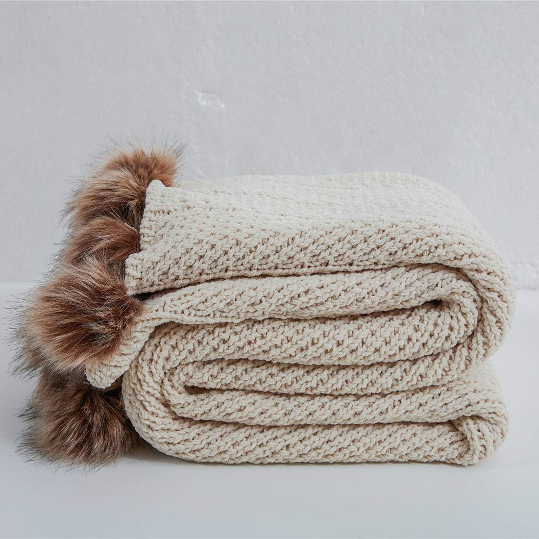 Soft Cable Knit Throw Blanket with Pom‑Poms