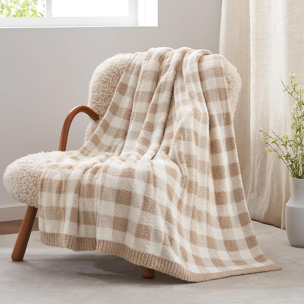 Soft Buffalo Plaid Knit Couch Throw Blanket